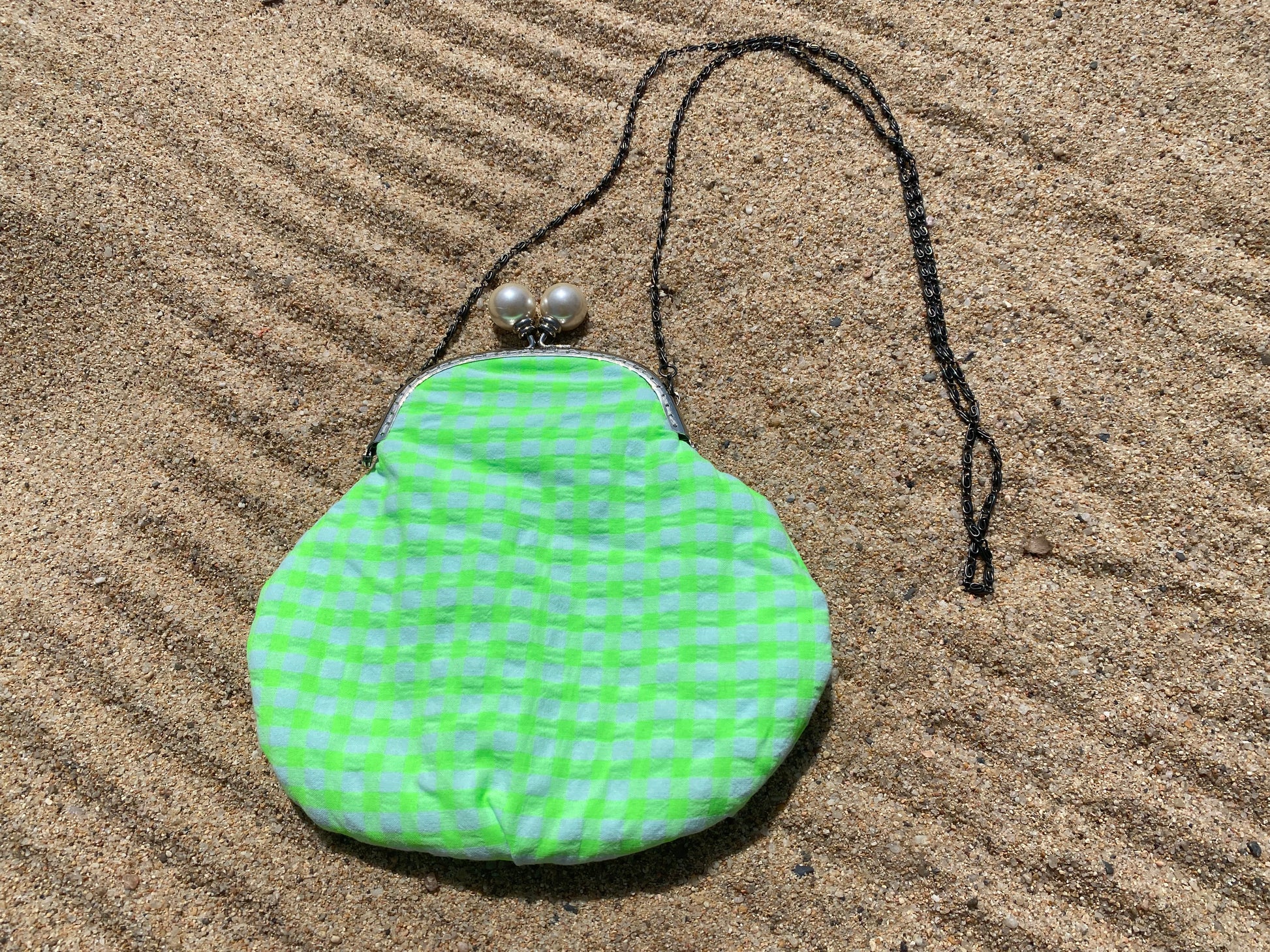 Bolsito Nemo verde fluor