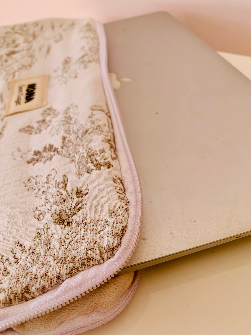 FUNDA ORDENADOR BEIGE