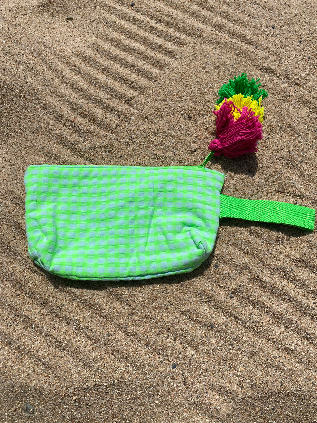 Bolso mano coral verde fluor